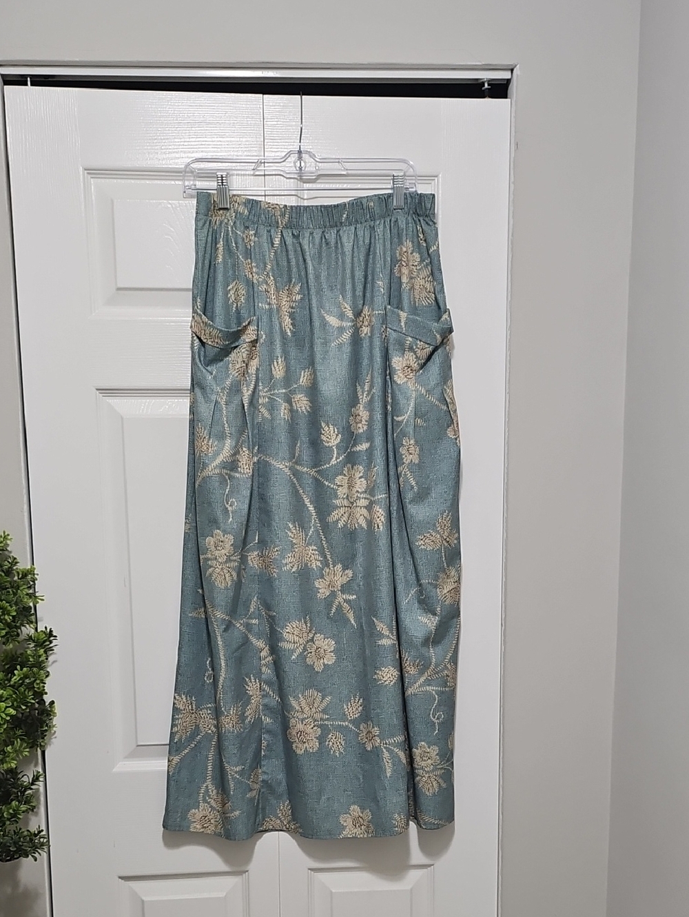 Women's Maxi Skirt